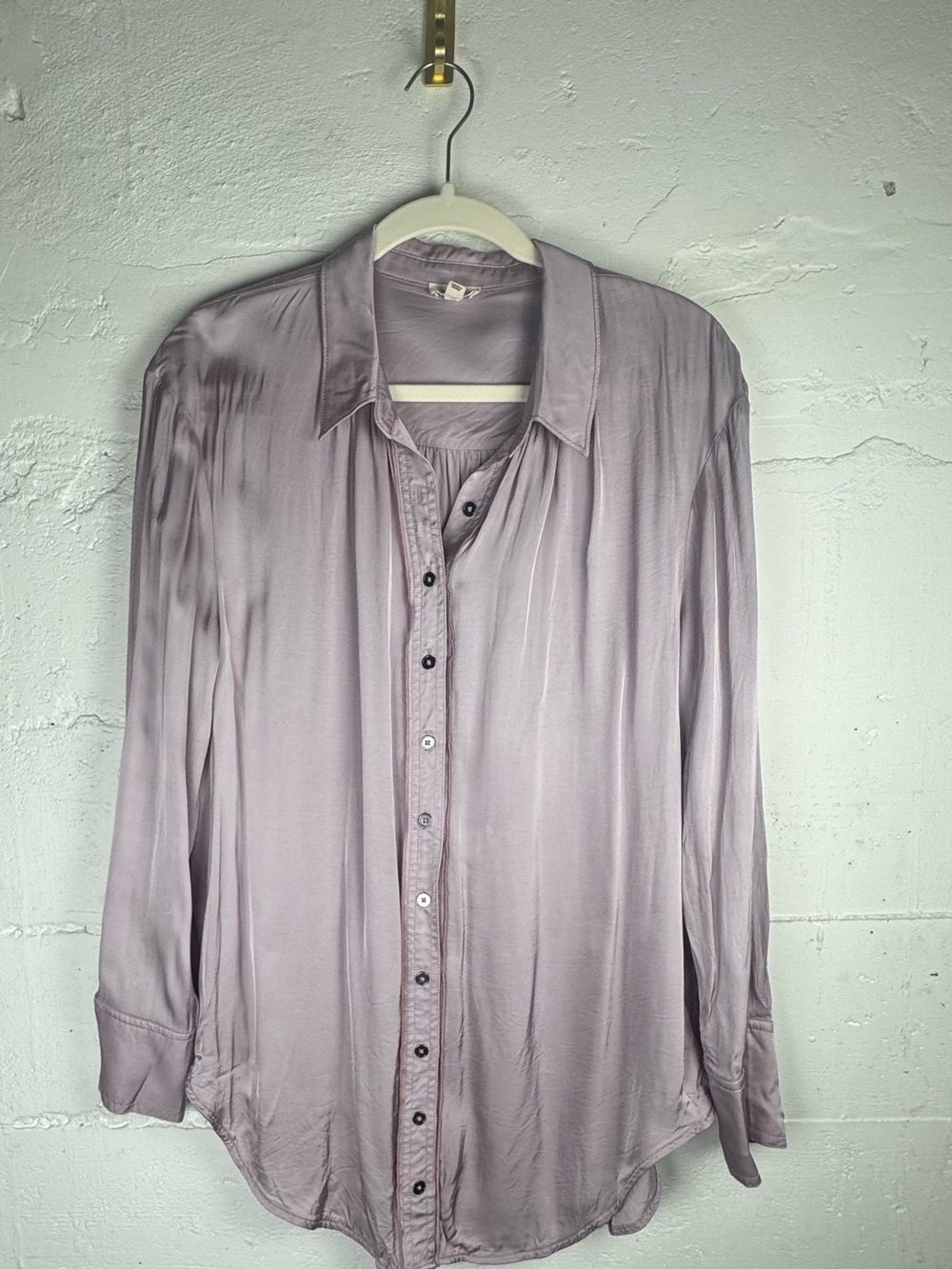 Anthropologie Pilcro Longline Silken Buttondown Shirt lilac lavender Large